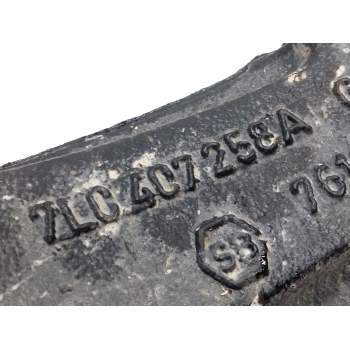 Recambio de mangueta delantera derecha para volkswagen touareg (7l6) 3.0 v6 tdi dpf referencia OEM IAM 7L0407258A  