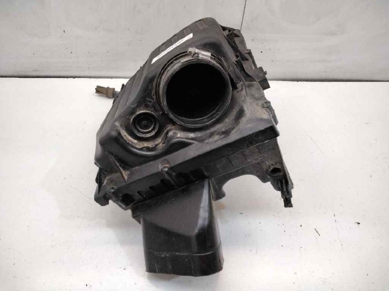 Recambio de caja filtro de aire para opel insignia berlina cosmo referencia OEM IAM 55560889  