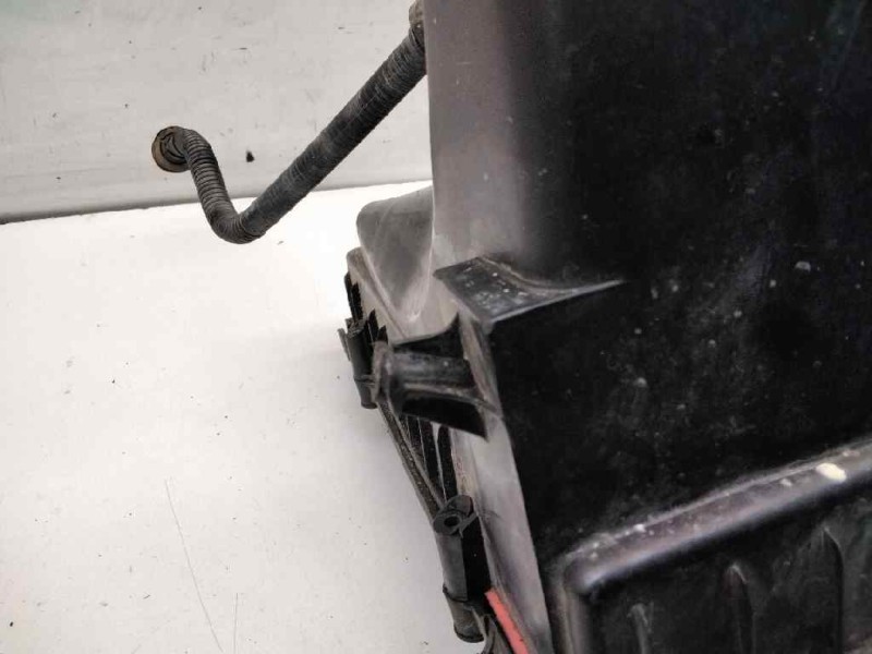 Recambio de caja filtro de aire para opel insignia berlina cosmo referencia OEM IAM 55560889  