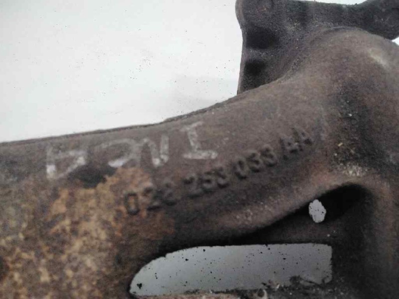 Recambio de colector escape para seat inca 1.9 d referencia OEM IAM 028253033AA  