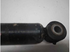 Recambio de amortiguador trasero derecho para renault captur dynamique referencia OEM IAM    2