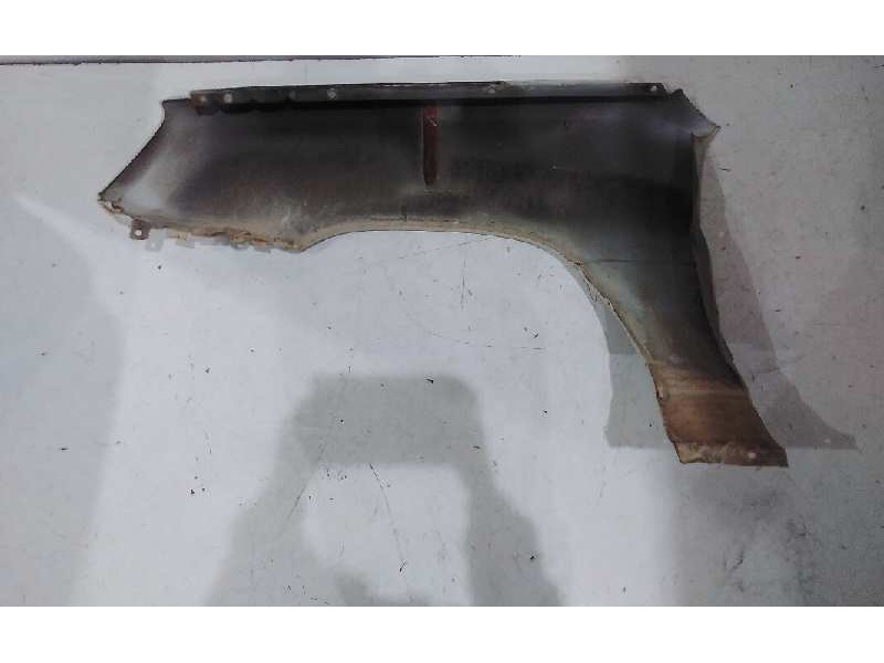 Recambio de aleta delantera derecha para renault rapid/express (f40) 1.4 break referencia OEM IAM 7750808516  