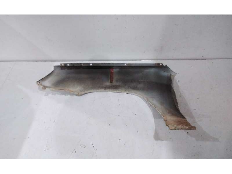 Recambio de aleta delantera derecha para renault rapid/express (f40) 1.4 break referencia OEM IAM 7750808516  