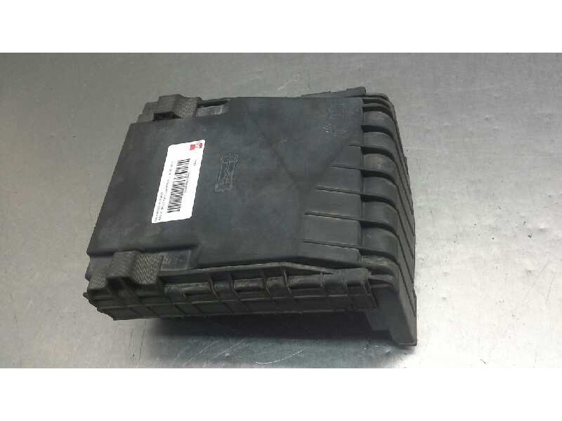 Recambio de caja fusibles para audi a3 (8p) 2.0 tdi s line (103kw) referencia OEM IAM 1K0937125A  