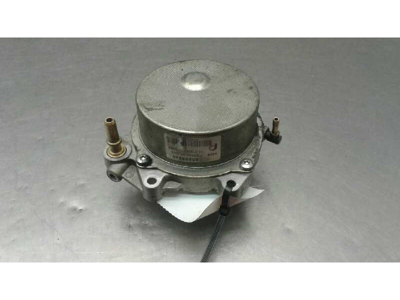 Recambio de depresor freno / bomba vacio para opel astra j lim. cosmo referencia OEM IAM 55205446 PIERBURG 