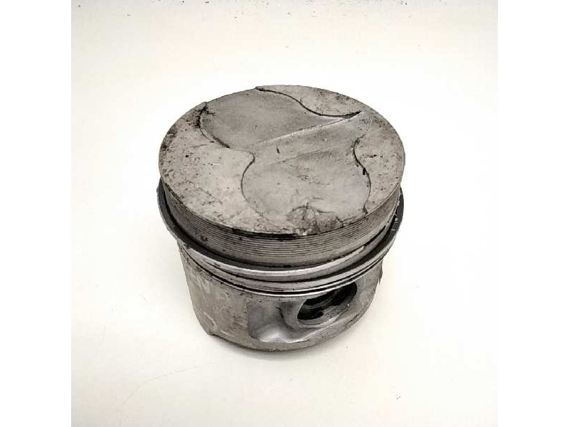 Recambio de piston para nissan serena (c23m) 2.0 diesel referencia OEM IAM   
