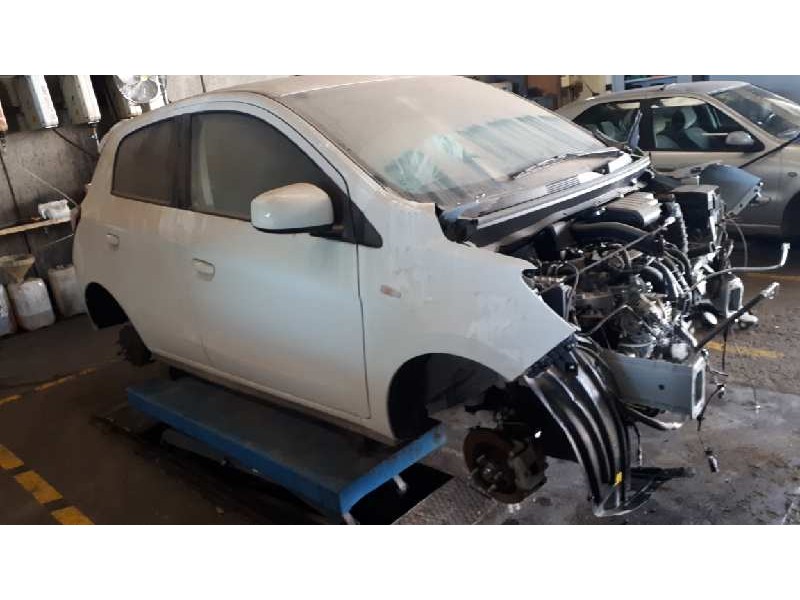 mitsubishi space star (a00) del año 2021