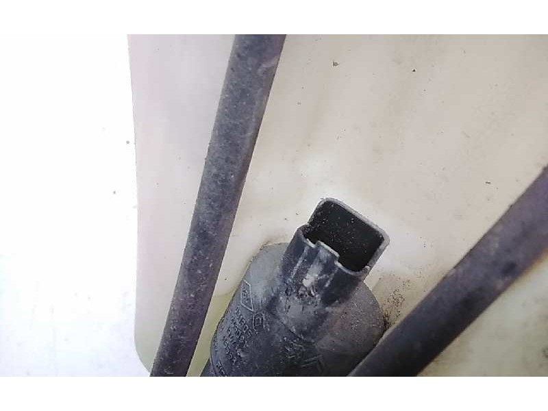 Recambio de deposito limpia para citroen c2 x referencia OEM IAM 9642546080  