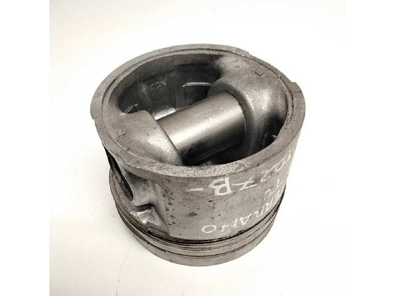 Recambio de piston para nissan terrano/terrano.ii (r20) 2.7 turbodiesel referencia OEM IAM   