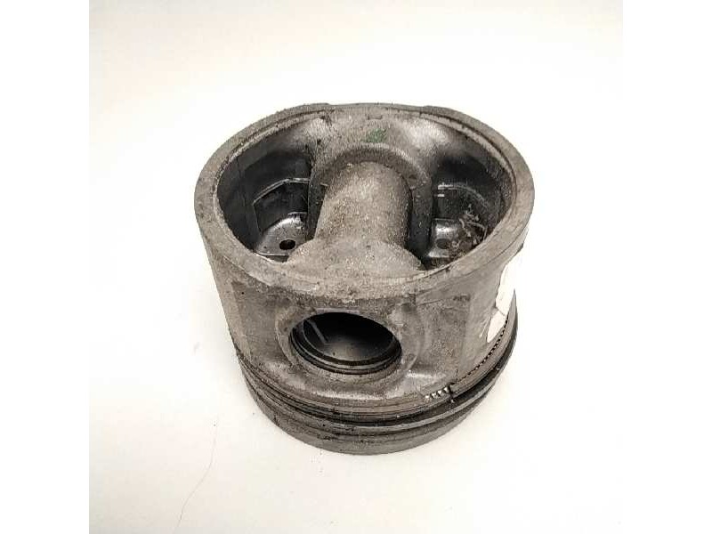 Recambio de piston para nissan terrano/terrano.ii (r20) 2.7 turbodiesel referencia OEM IAM   