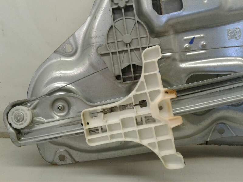 Recambio de elevalunas trasero derecho para hyundai ix35 style awd referencia OEM IAM 824802Y010  