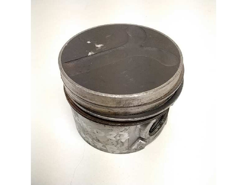Recambio de piston para nissan terrano/terrano.ii (r20) 2.7 turbodiesel referencia OEM IAM   
