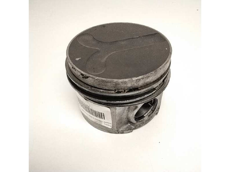 Recambio de piston para nissan terrano/terrano.ii (r20) 2.7 turbodiesel referencia OEM IAM   