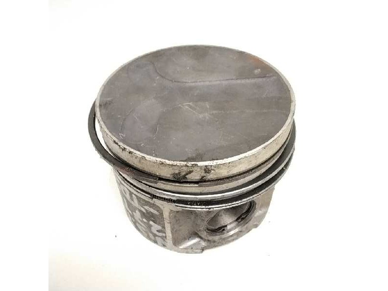 Recambio de piston para nissan terrano/terrano.ii (r20) 2.7 turbodiesel referencia OEM IAM   