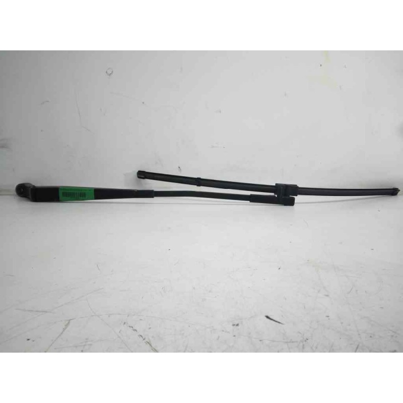 Recambio de brazo limpia delantero derecho para citroen xsara picasso 1.6 hdi 110 sx top referencia OEM IAM   
