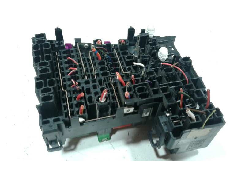 Recambio de caja fusibles para volkswagen golf vii lim. sport by r-line bluemotion referencia OEM IAM 4H0951253C  