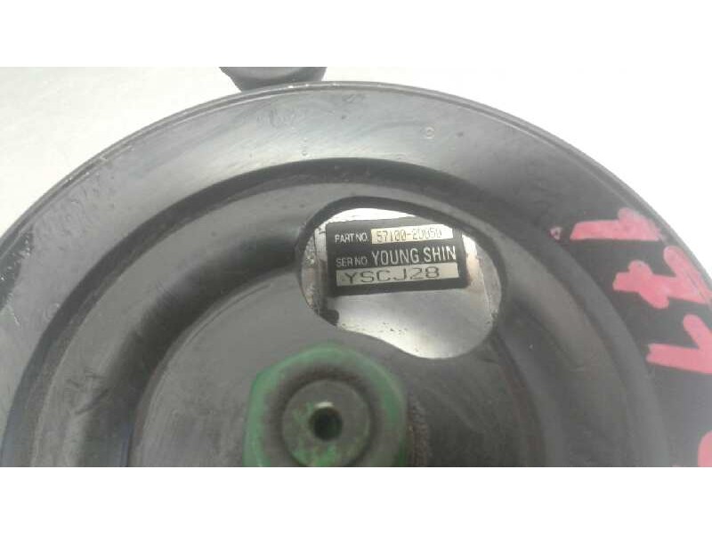 Recambio de bomba direccion para hyundai elantra (xd) 1.6 gls (5-ptas.) referencia OEM IAM 571002D050  