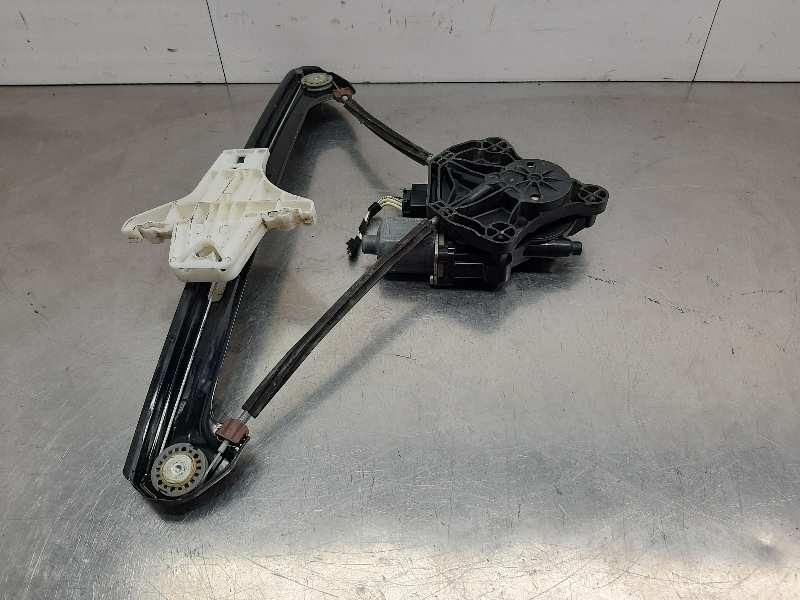 Recambio de elevalunas trasero izquierdo para volkswagen golf vii lim. sport by r-line bluemotion referencia OEM IAM   