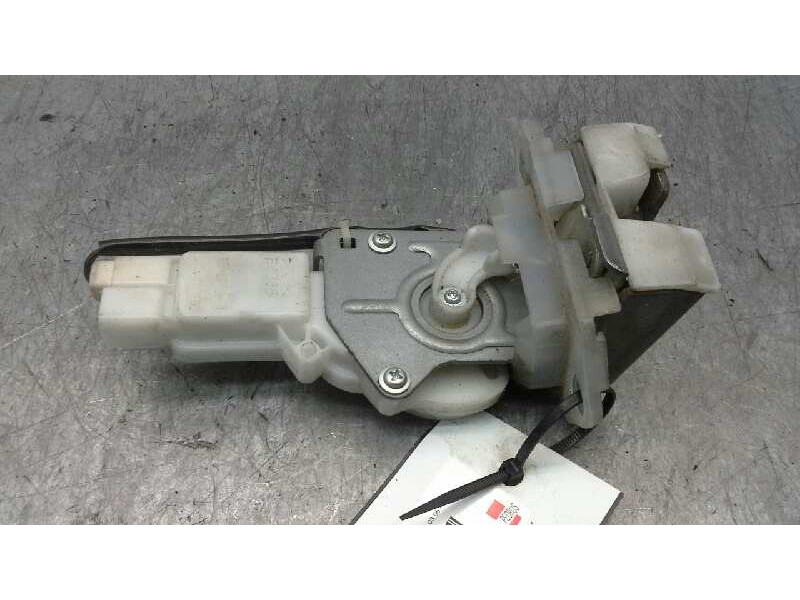 Recambio de cerradura maletero / porton para suzuki swift berlina (mz) gl (3-ptas.) referencia OEM IAM 8251063J00000  