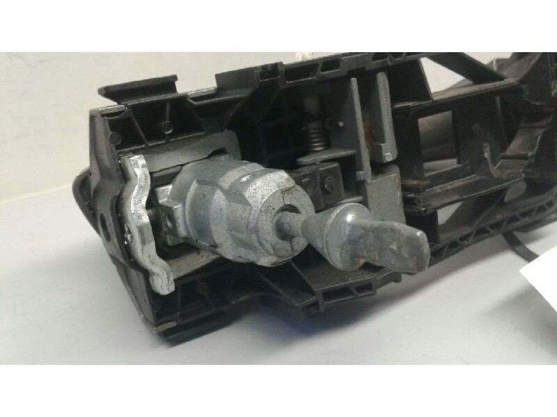 Recambio de maneta exterior delantera izquierda para volkswagen golf vii lim. sport by r-line bluemotion referencia OEM IAM 5608