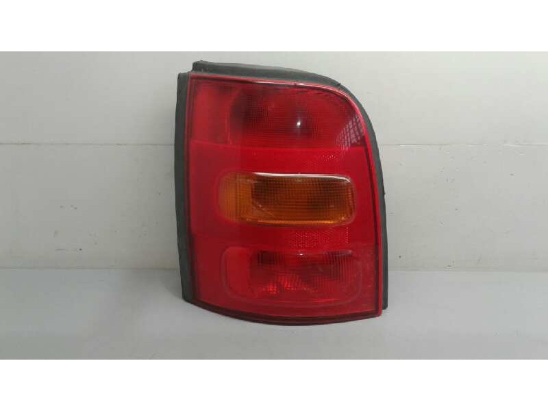 Recambio de piloto trasero izquierdo para nissan micra (k11) básico referencia OEM IAM 265556F600  