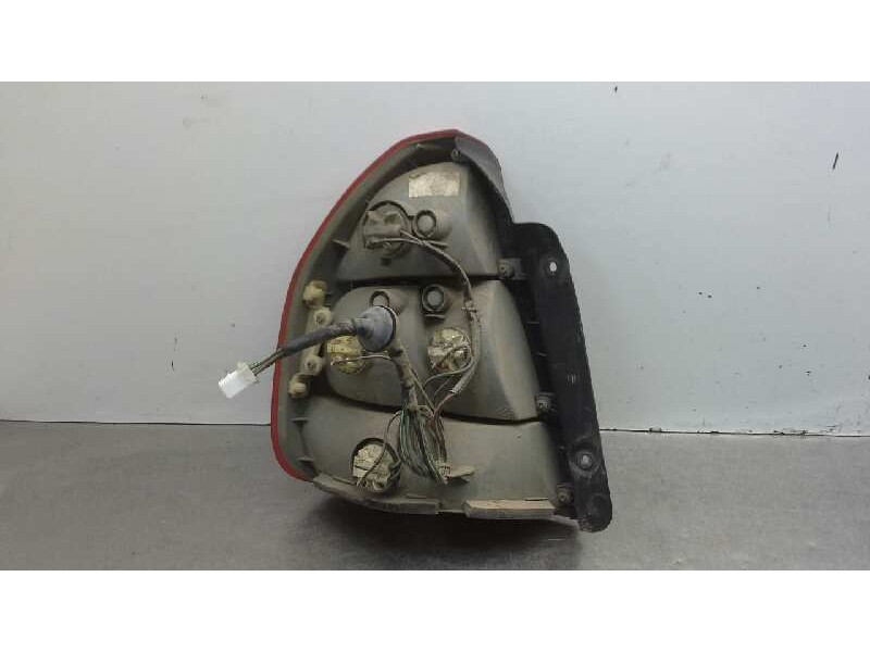 Recambio de piloto trasero derecho para hyundai accent (lc) gls referencia OEM IAM   