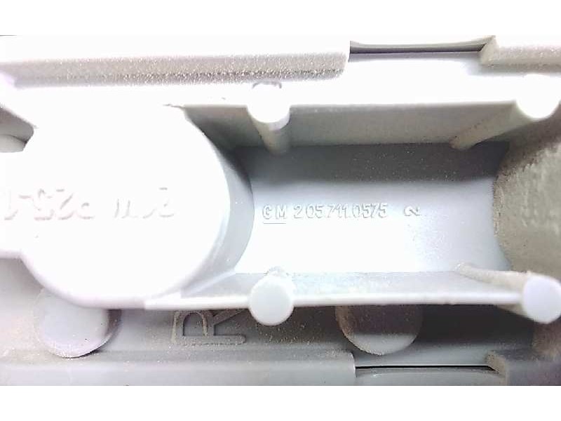 Recambio de piloto trasero derecho para opel kadett e gls berlina referencia OEM IAM 2057110575  