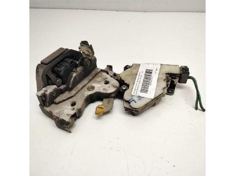 Recambio de cerradura puerta trasera izquierda para nissan terrano/terrano.ii (r20) 2.7 turbodiesel referencia OEM IAM   