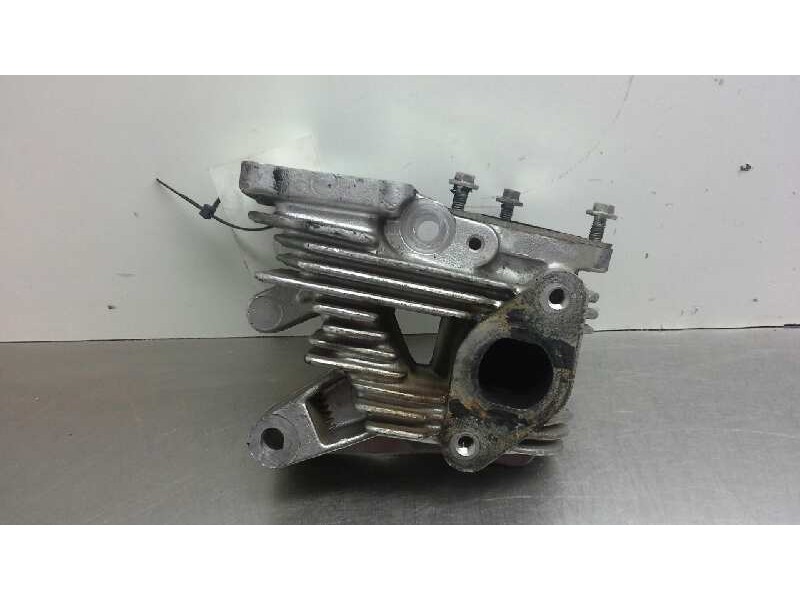 Recambio de soporte valvula egr para renault scenic ii luxe privilege referencia OEM IAM 8200542998  