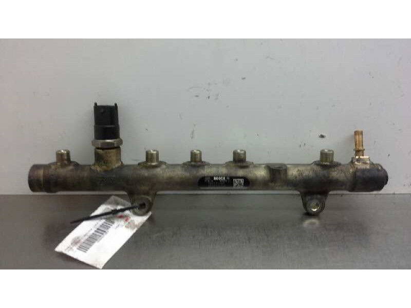 Recambio de rampa inyectora para renault scenic ii luxe privilege referencia OEM IAM 0445214065  