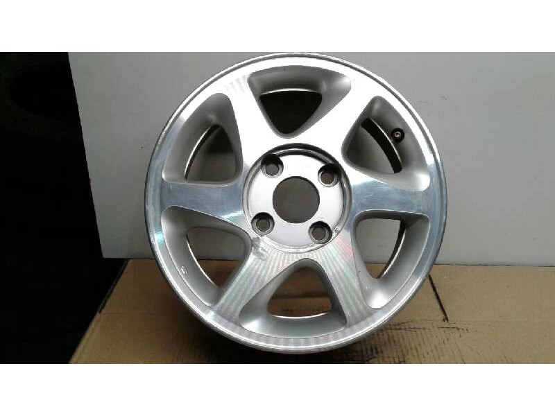 Recambio de llanta aluminio para nissan primera berlina (p11) slx referencia OEM IAM 15PULGADAS4TORNILLOS  