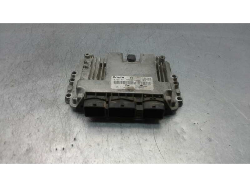 Recambio de centralita motor uce para renault scenic ii luxe privilege referencia OEM IAM 0281011776 290 