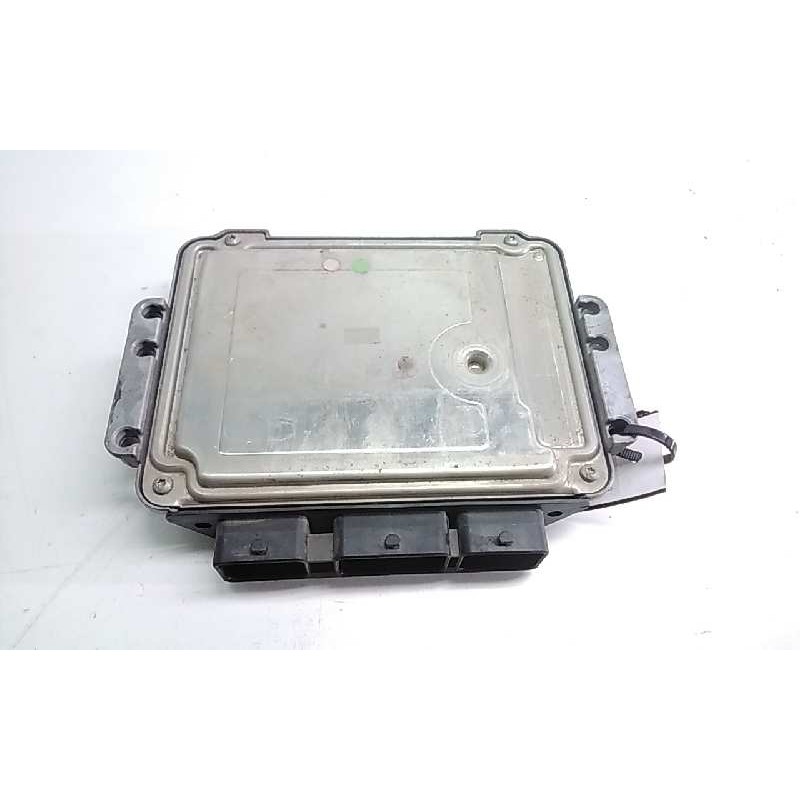 Recambio de centralita motor uce para citroen c5 berlina 1.6 hdi cat (9hy / dv6ted4) referencia OEM IAM 9556974780  