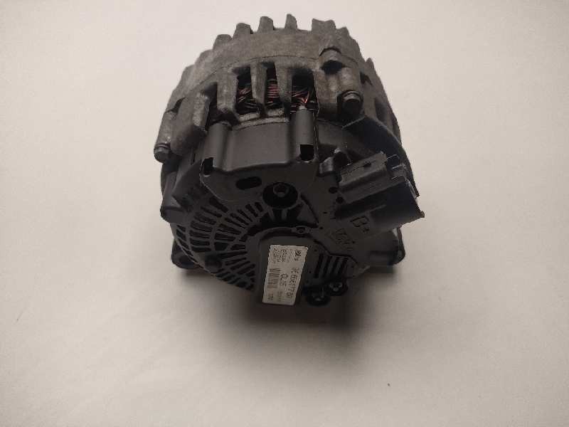 Recambio de alternador para peugeot 308 confort referencia OEM IAM 9665617780  
