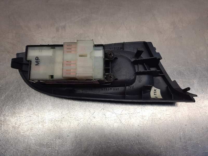 Recambio de mando elevalunas delantero izquierdo para nissan almera (n16/e) acenta referencia OEM IAM 25401BU861  