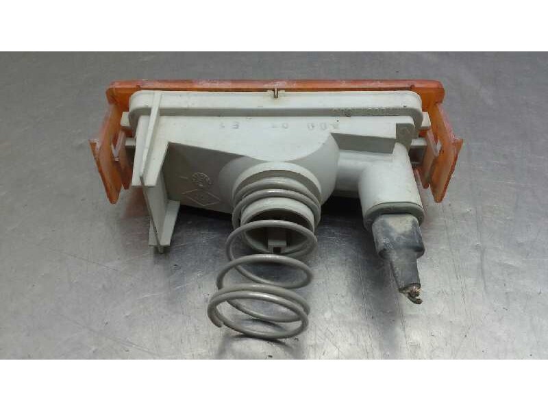 Recambio de piloto delantero derecho para renault rapid/express (f40) 1.6 diesel referencia OEM IAM   