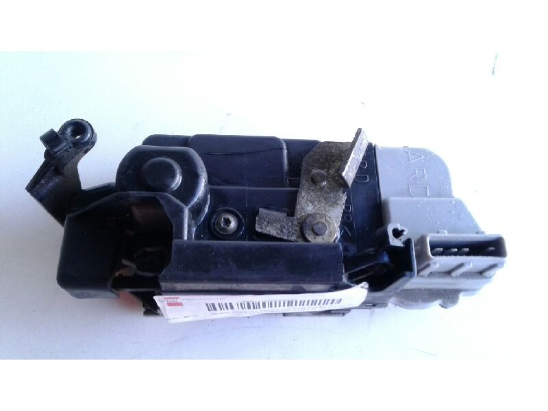 Recambio de cerradura puerta trasera derecha para citroen xsara berlina 2.0 hdi attraction (66kw) referencia OEM IAM 913884  