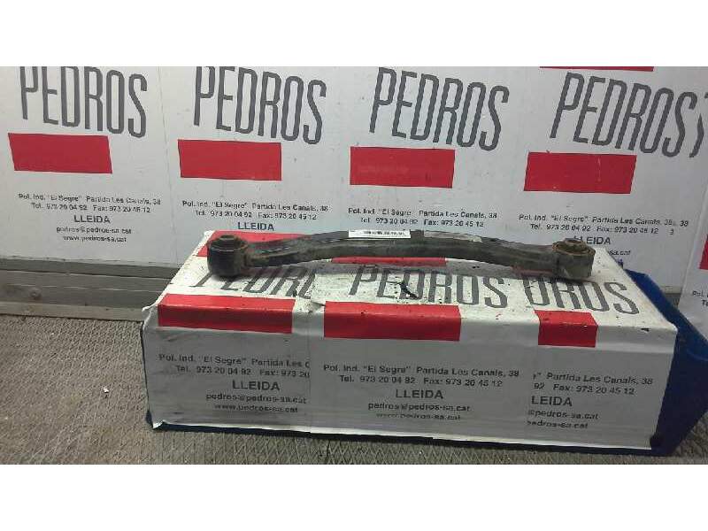 Recambio de brazo suspension inferior trasero derecho para hyundai i30 (gd) 1.4 cat referencia OEM IAM 55100A6000  