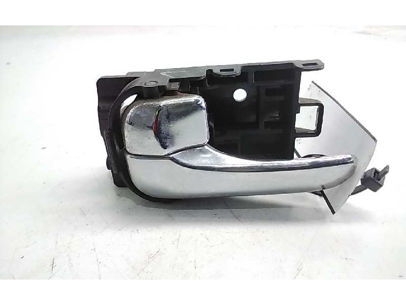 Recambio de maneta interior trasera izquierda para nissan almera tino (v10m) básico referencia OEM IAM   