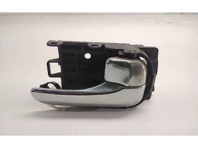 Recambio de maneta interior trasera derecha para nissan almera tino (v10m) básico referencia OEM IAM   