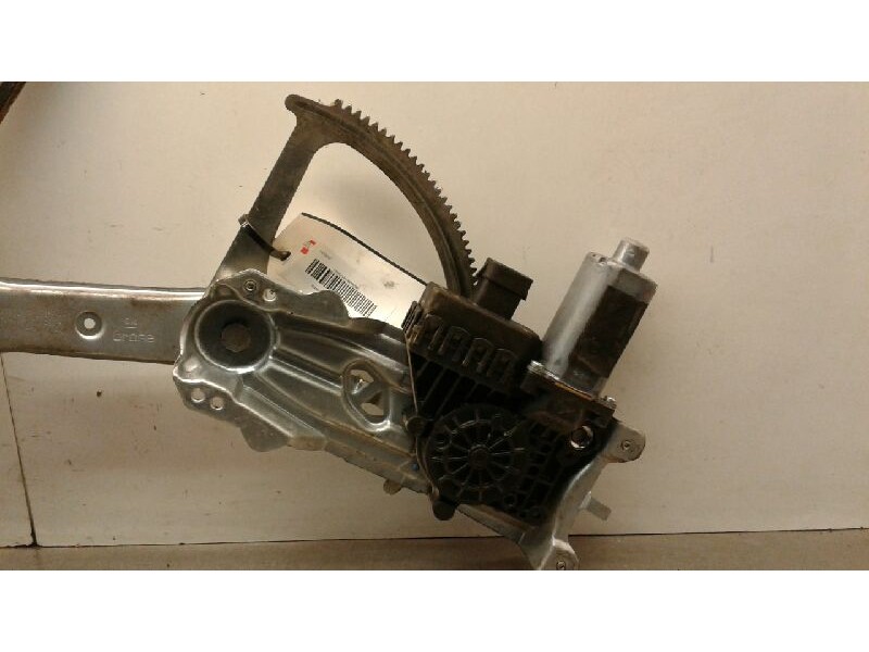 Recambio de elevalunas delantero derecho para opel astra h berlina cosmo referencia OEM IAM 13100418  