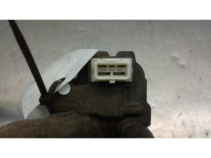 Recambio de bobina encendido para renault megane i classic (la0) 1.6e rt referencia OEM IAM 7700100599  