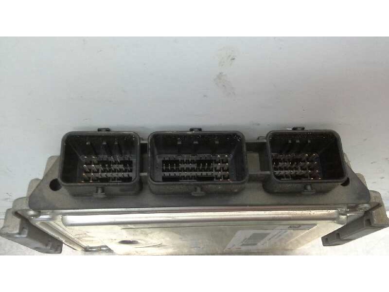 Recambio de centralita motor uce para citroen c4 coupe collection referencia OEM IAM 0281012985 314 