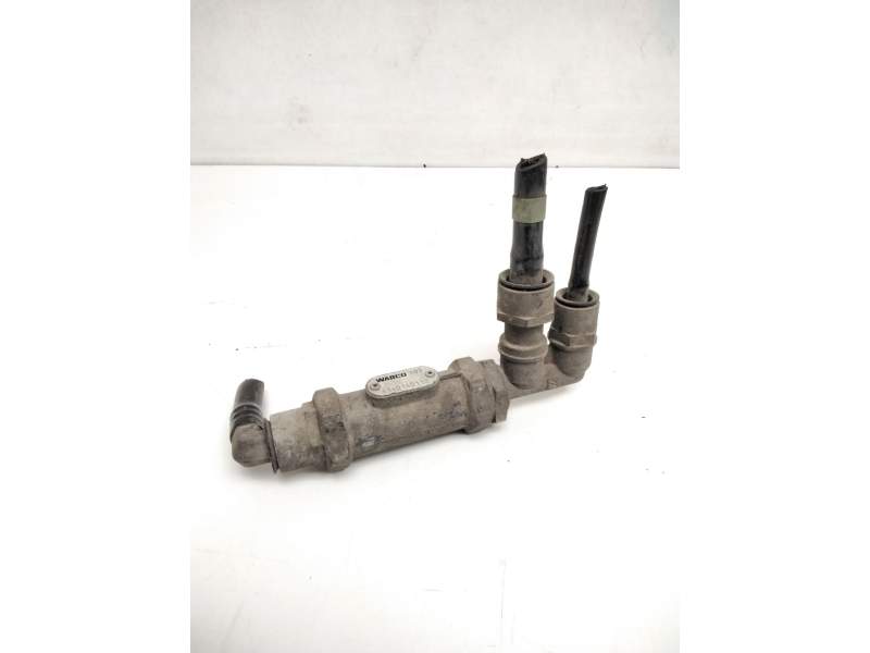 Recambio de valvula aire para renault premium 370 26 g 6x2 referencia OEM IAM 4340140110  