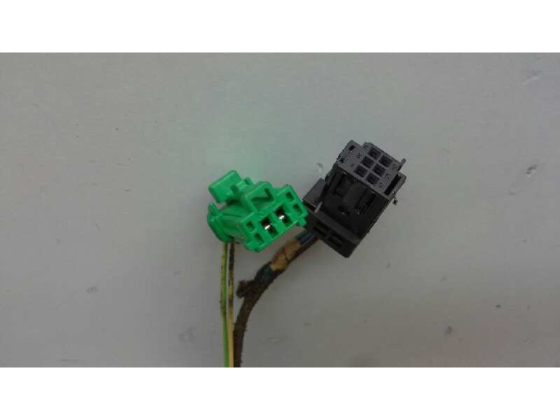 Recambio de retrovisor izquierdo para citroen c4 coupe collection referencia OEM IAM   