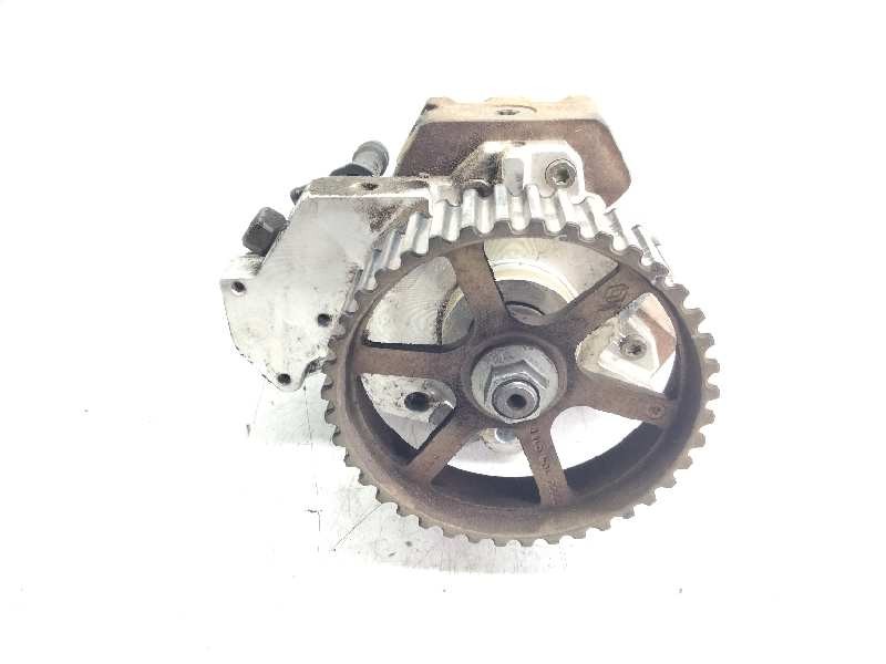 Recambio de bomba inyeccion para mitsubishi carisma berlina 5 (da0)1995) 1800 glx referencia OEM IAM 8200108225 0445010075 