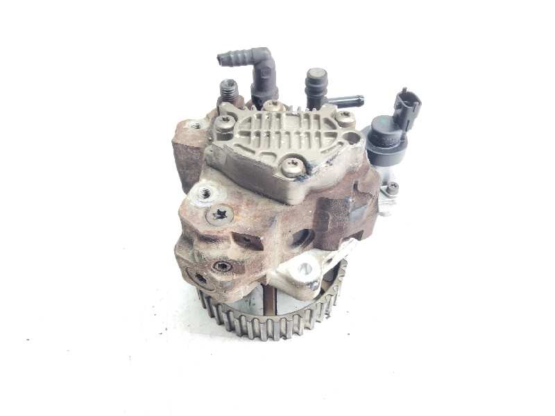 Recambio de bomba inyeccion para mitsubishi carisma berlina 5 (da0)1995) 1800 glx referencia OEM IAM 8200108225 0445010075 