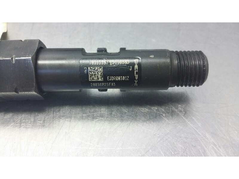 Recambio de inyector para ford mondeo berlina (ge) ghia referencia OEM IAM 2803GA25F83  