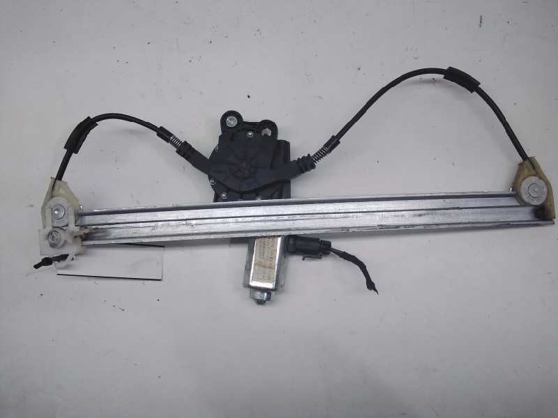 Recambio de elevalunas delantero derecho para fiat punto berlina (188) 1.2 8v referencia OEM IAM 60702400  