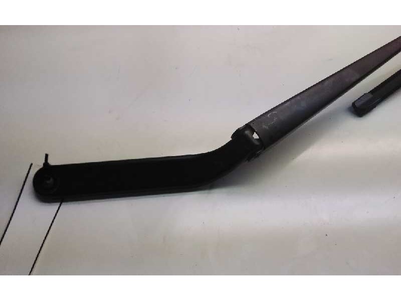 Recambio de brazo limpia delantero izquierdo para bmw x6 (e71) 3.0d referencia OEM IAM 6161715373604176  